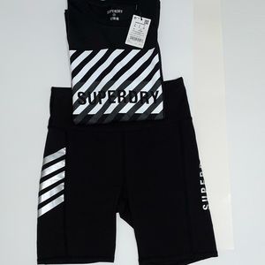 Superdry Women Active Lifestyle Short and Superdry Sport Tee /Size M